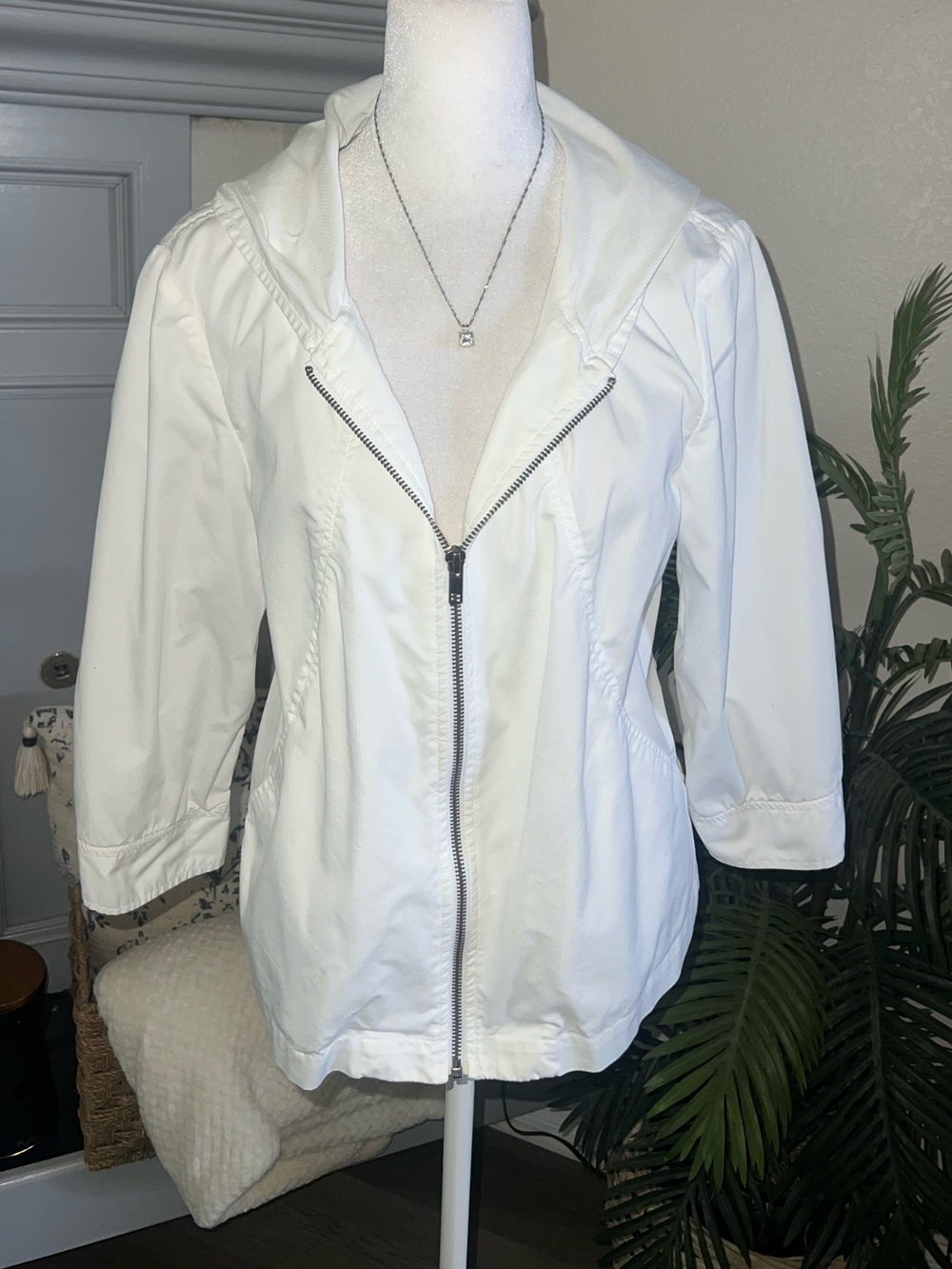 Coldwater Creek White Hooded Zip-Front Utility Jacket